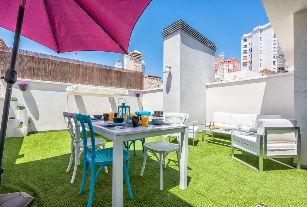 マラガAtico Con Terraza Ac 1Hab En El Centro Y Piscina Comunitariaアパートメント エクステリア 写真