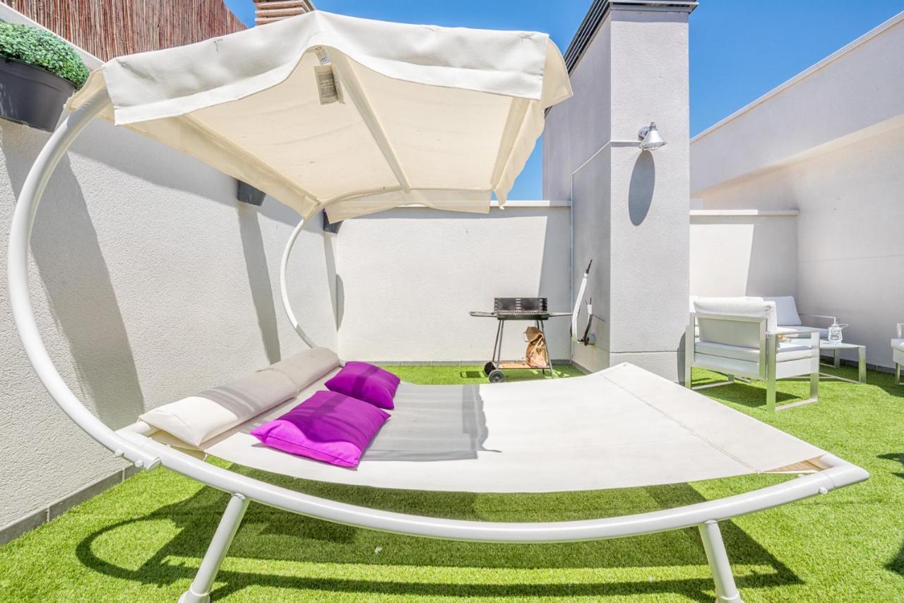 マラガAtico Con Terraza Ac 1Hab En El Centro Y Piscina Comunitariaアパートメント エクステリア 写真