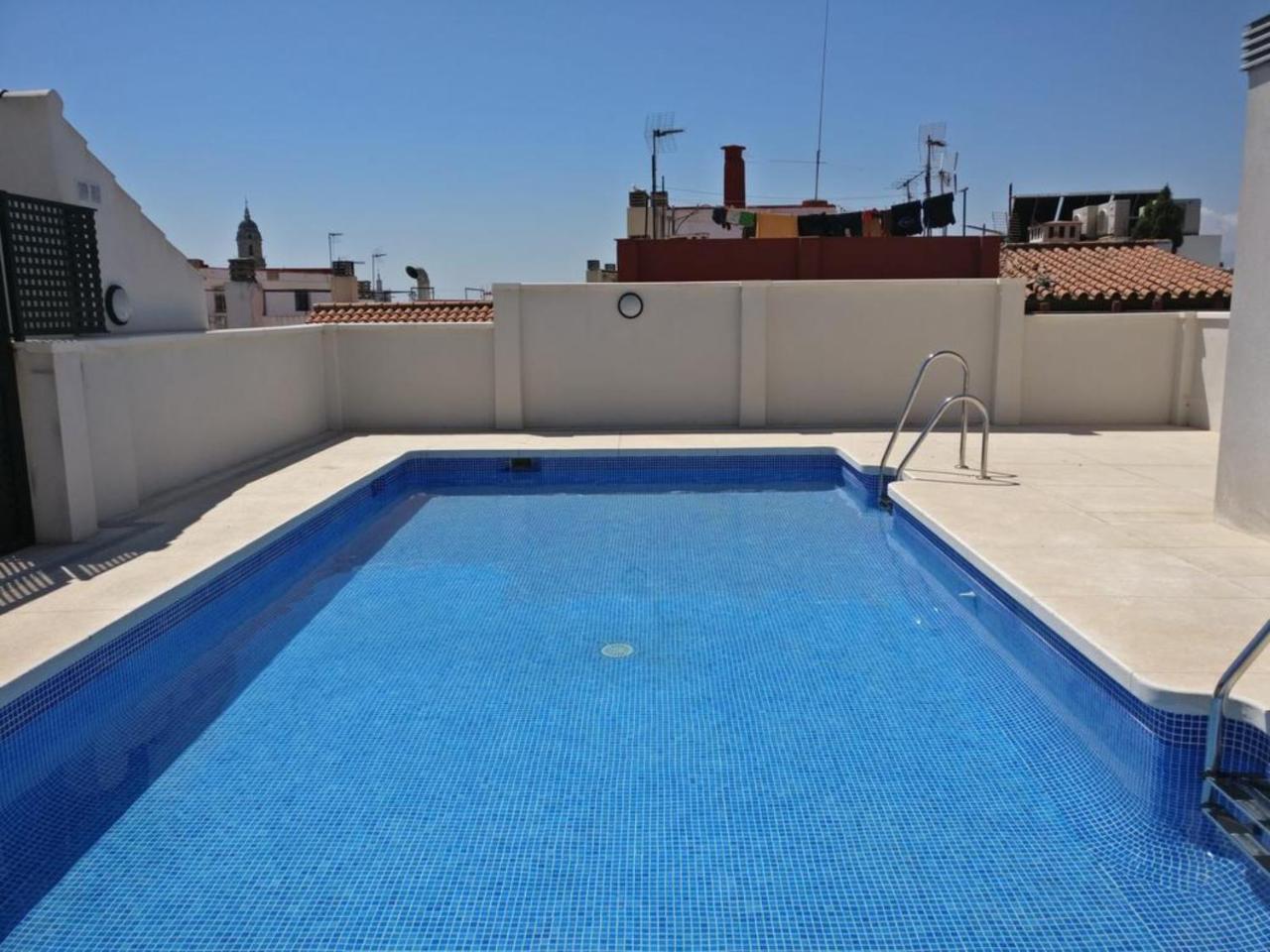マラガAtico Con Terraza Ac 1Hab En El Centro Y Piscina Comunitariaアパートメント エクステリア 写真
