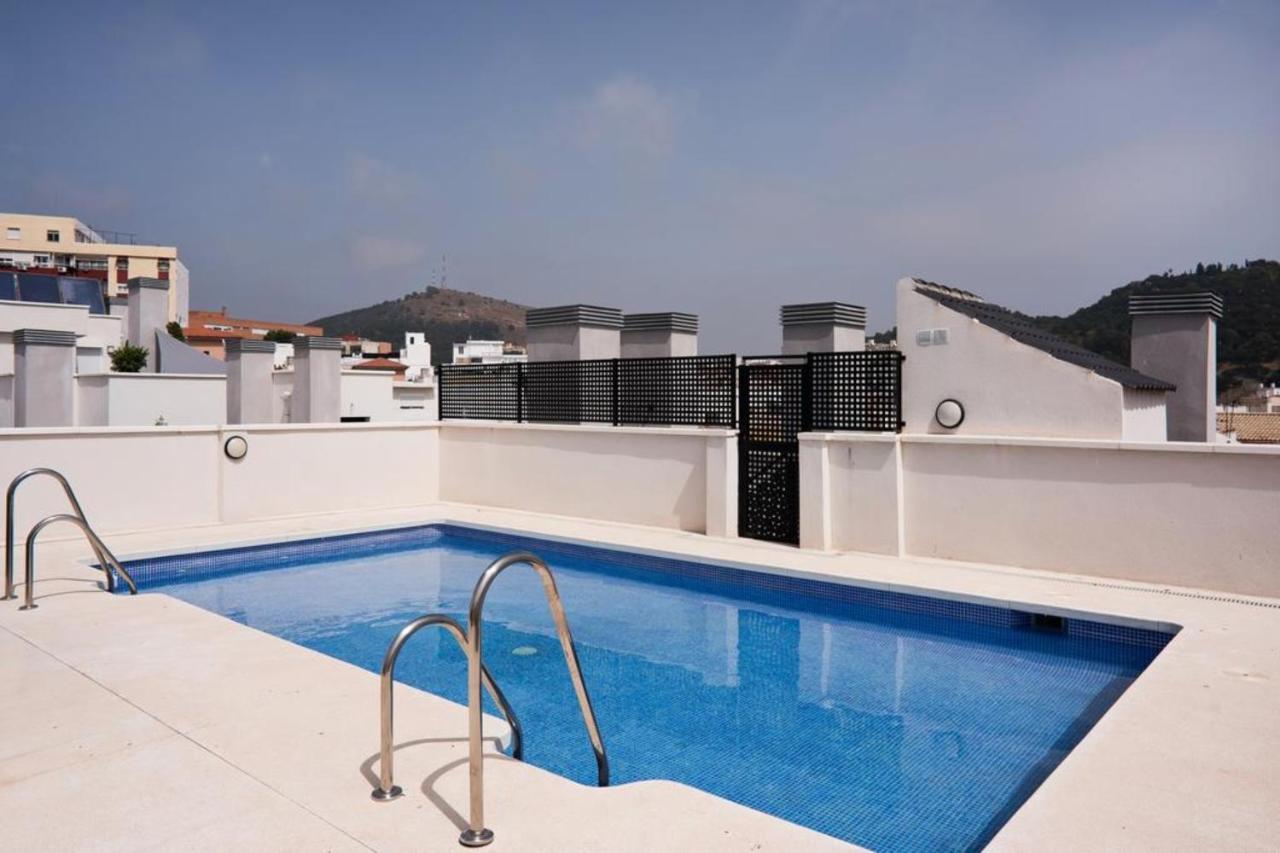 マラガAtico Con Terraza Ac 1Hab En El Centro Y Piscina Comunitariaアパートメント エクステリア 写真